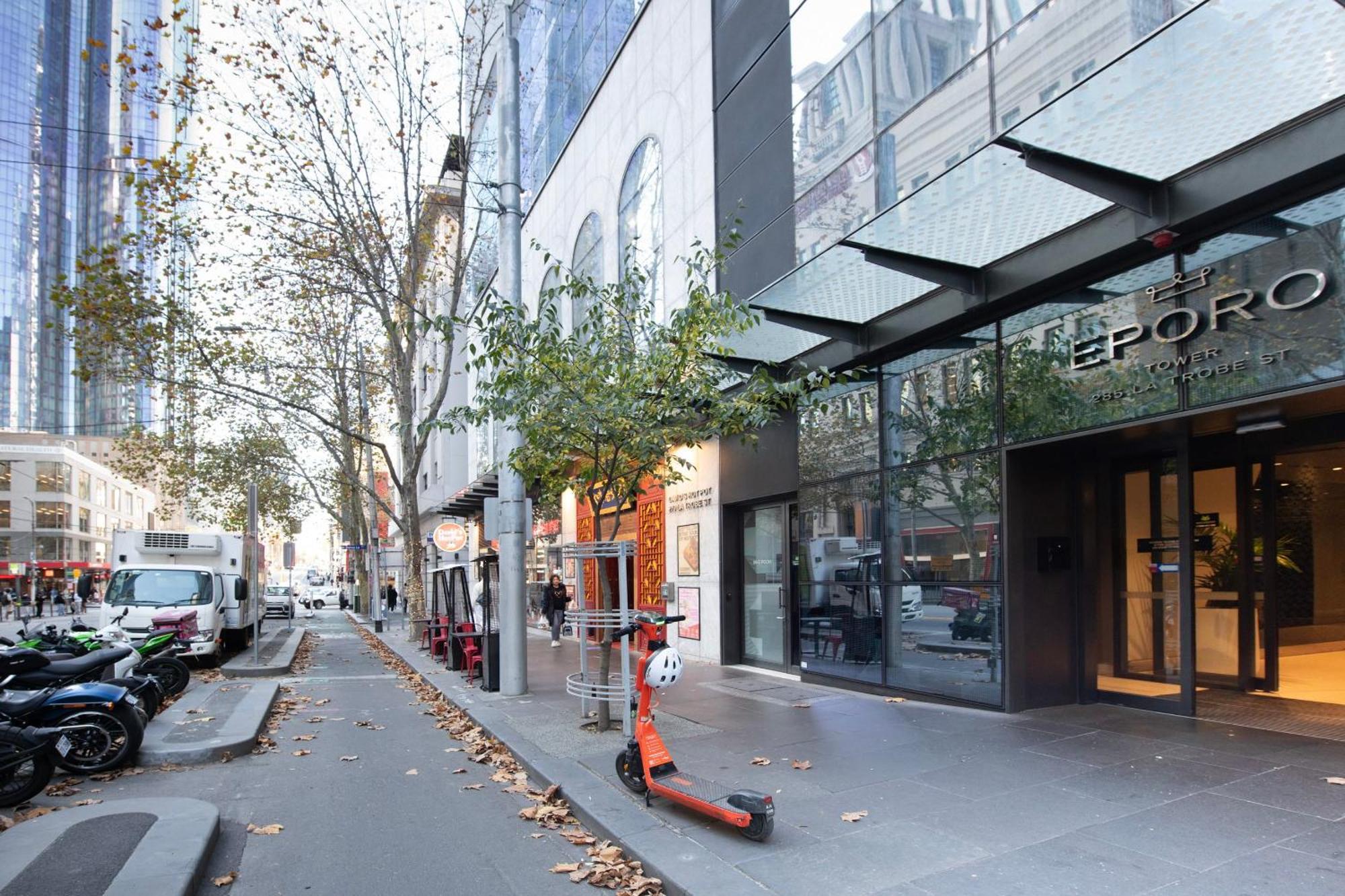 Apartment Latrobe St Gem 2-bedroom With Huge Deck & Car Park