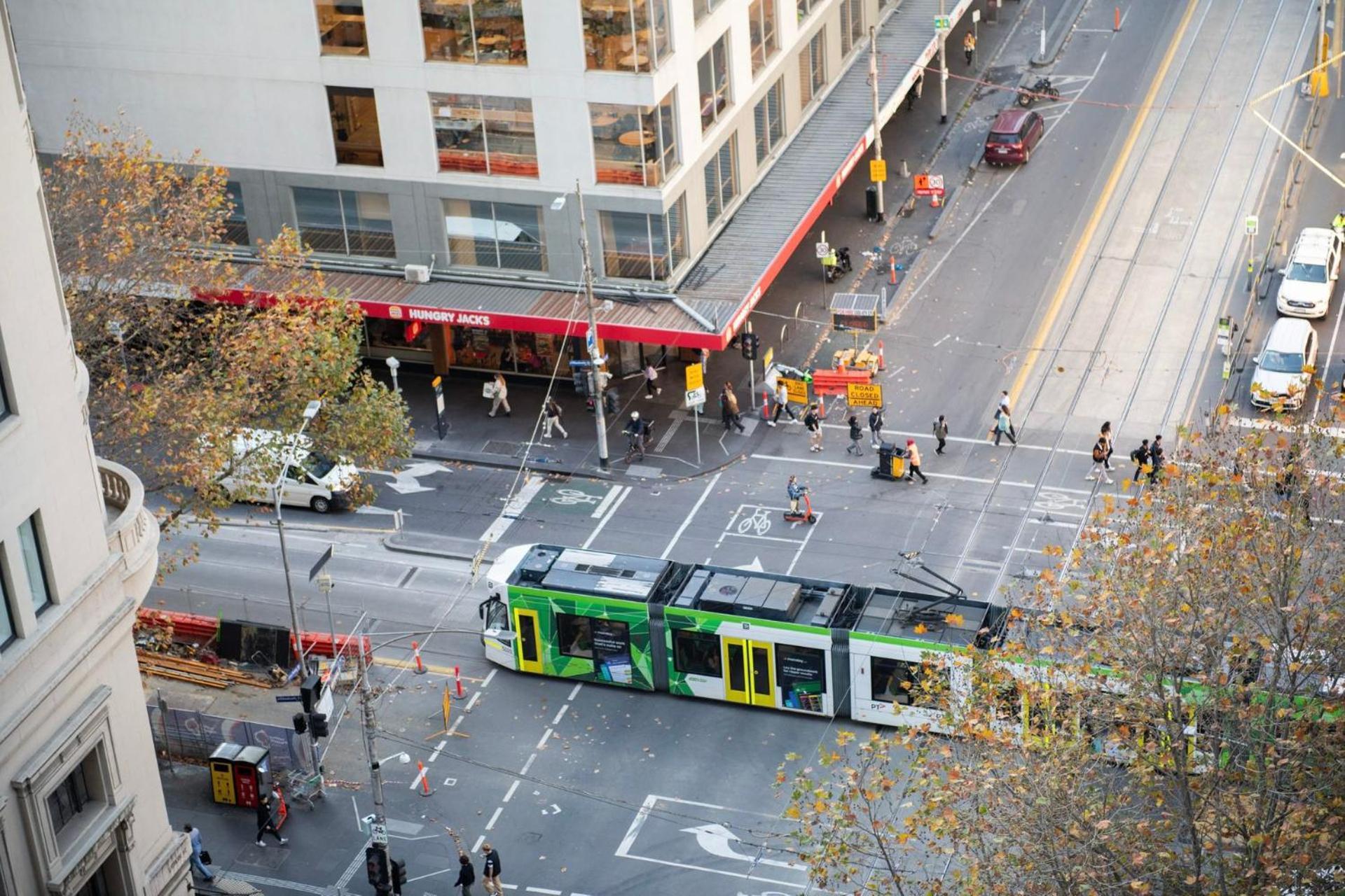Latrobe St Gem 2-bedroom With Huge Deck & Car Park Melbourne